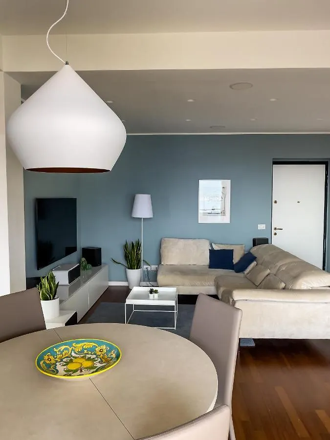 Il Salotto Sul Mare Apartment Messina